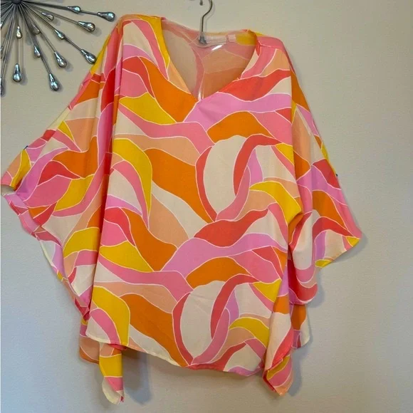 Beautiful Belle Semi Fitted Stitched Down Sides Tunic Poncho Top 1X - Picture 2 of 7